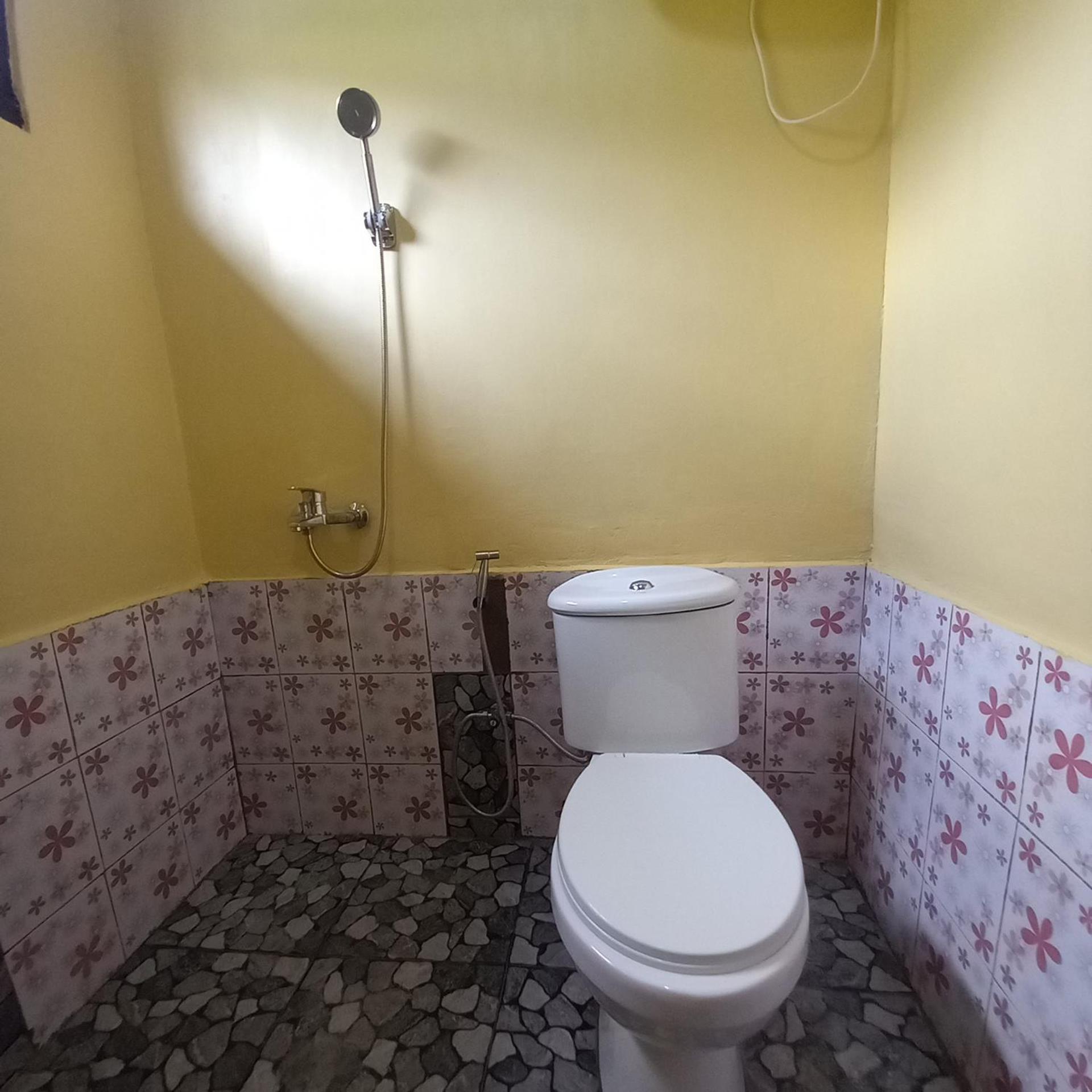 Tange Guest House Ruteng Zimmer foto